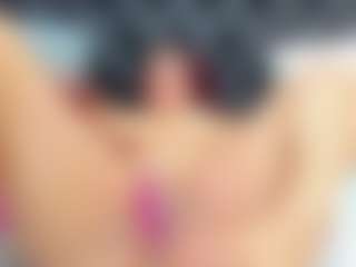 VeronicaTits's Live Sex Cam Show