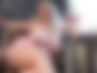 Live cam show with YanaMay - Foot Fetish on livesuperchat.net