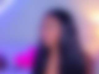 Live cam show with KishaLove - Tease on Camsoda