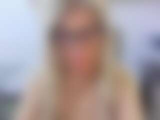 LenaDeVille's Live Sex Cam Show