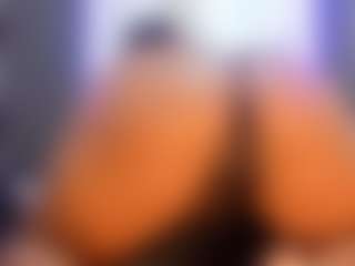 Camille Bennet's Live Sex Cam Show