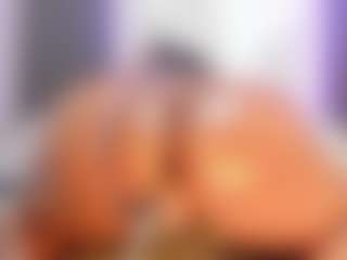 Live cam show with Camille Bennet - Wild on live18s.com