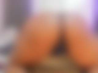 Live cam show with Camille Bennet - Wild on googirlz