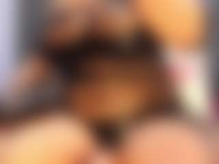 Camille Bennet's Live Sex Cam Show