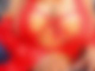 Live cam show with Camille Bennet - Black Shaved Pussy on Camiplay Live