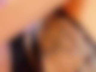 Yoiku's Live Sex Cam Show