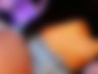 Yoiku's Live Sex Cam Show