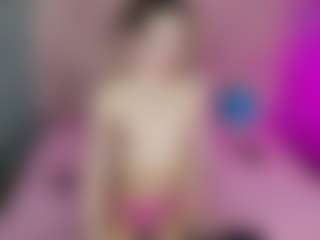 Live cam show with Akilla-Queen - Young Adult on camtv