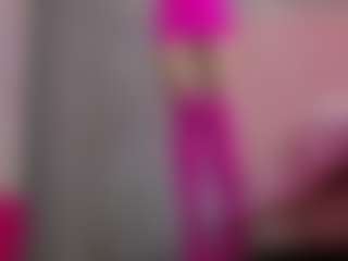 Live cam show with Akilla-Queen - Swallow on Camsoda