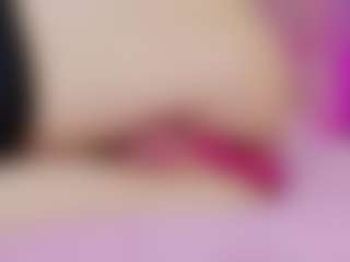 Live cam show with Akilla-Queen - Swallow on CamSodaAdn