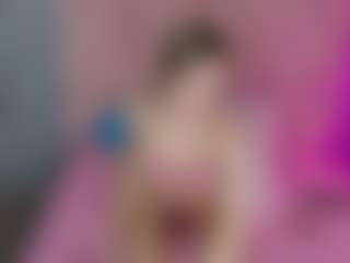 Akilla-Queen's Live Sex Cam Show