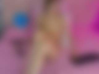 Akilla-Queen's Live Sex Cam Show