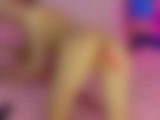 Akilla-Queen's Live Sex Cam Show