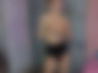 Akilla-Queen's Live Sex Cam Show