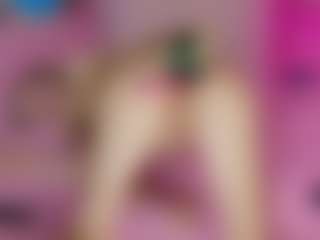 Akilla-Queen's Live Sex Cam Show