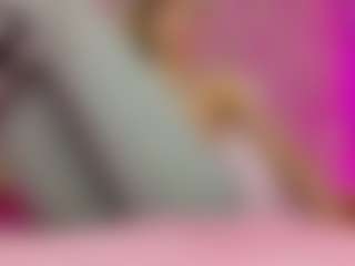 Akilla-Queen's Live Sex Cam Show