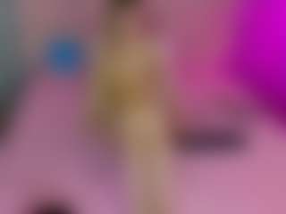 Akilla-Queen's Live Sex Cam Show