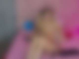 Akilla-Queen's Live Sex Cam Show