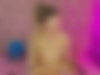 Akilla-Queen's Live Sex Cam Show