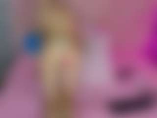 Akilla-Queen's Live Sex Cam Show
