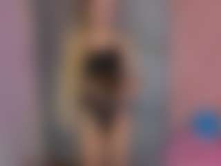 Akilla-Queen's Live Sex Cam Show