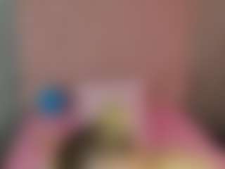 Akilla-Queen's Live Sex Cam Show