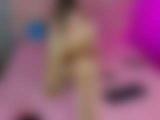 Akilla-Queen's Live Sex Cam Show