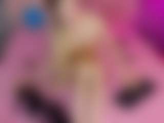 Akilla-Queen's Live Sex Cam Show
