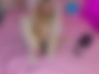 Akilla-Queen's Live Sex Cam Show