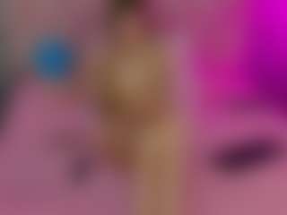 Akilla-Queen's Live Sex Cam Show