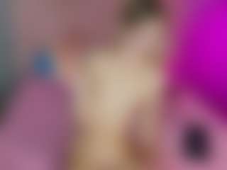 Akilla-Queen's Live Sex Cam Show