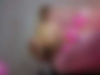 Akilla-Queen's Live Sex Cam Show