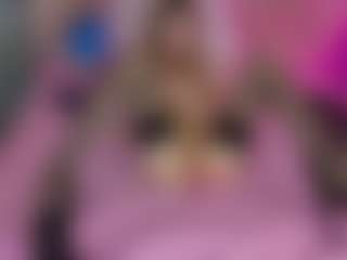 Akilla-Queen's Live Sex Cam Show