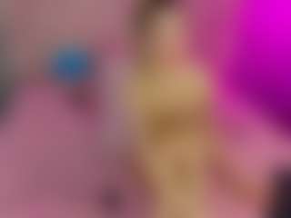 Akilla-Queen's Live Sex Cam Show