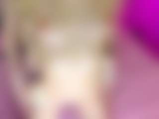 Akilla-Queen's Live Sex Cam Show