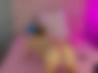 Akilla-Queen's Live Sex Cam Show