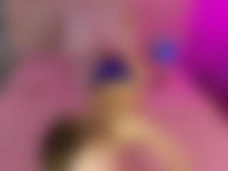 Akilla-Queen's Live Sex Cam Show