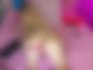 Akilla-Queen's Live Sex Cam Show