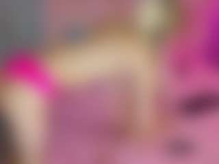 Akilla-Queen's Live Sex Cam Show