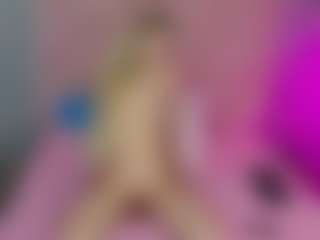 Akilla-Queen's Live Sex Cam Show