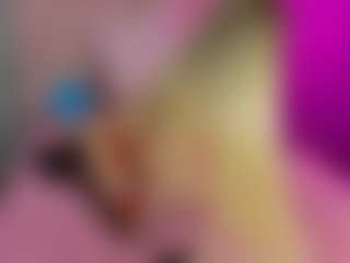 Akilla-Queen's Live Sex Cam Show