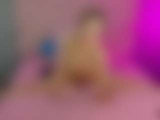 Akilla-Queen's Live Sex Cam Show