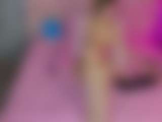 Akilla-Queen's Live Sex Cam Show