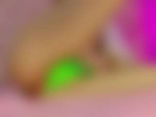 Akilla-Queen's Live Sex Cam Show
