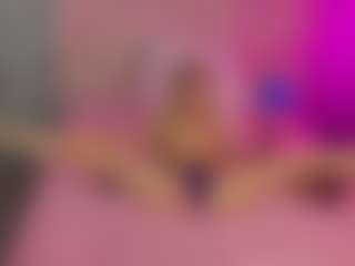 Akilla-Queen's Live Sex Cam Show
