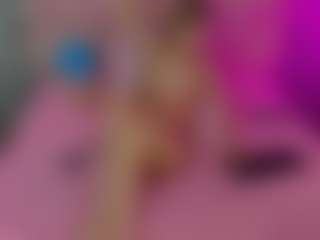 Akilla-Queen's Live Sex Cam Show