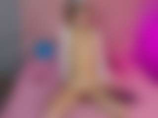 Akilla-Queen's Live Sex Cam Show