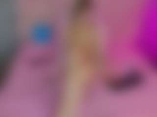 Akilla-Queen's Live Sex Cam Show