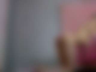 Live cam show with Akilla-Queen - Oil on Dare Cams
