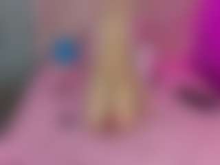 Live cam show with Akilla-Queen - College on googirlz